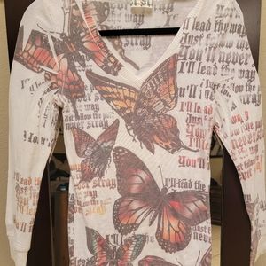 Long sleeve light sweater shirt with butterflies